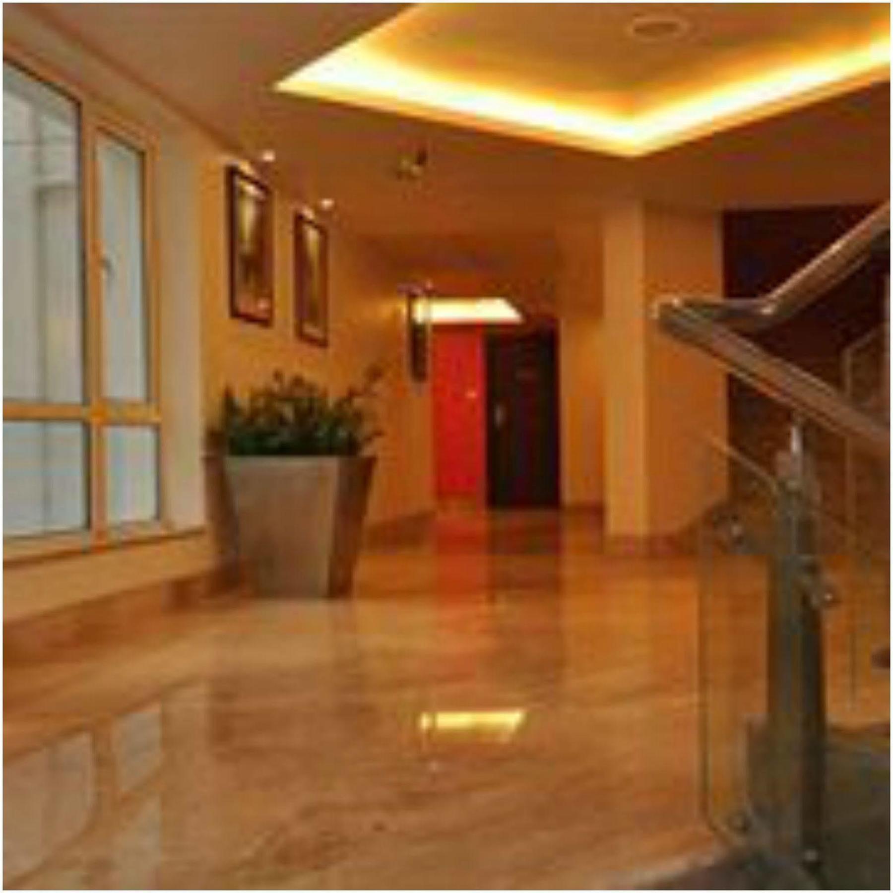 Kempton Hotel Calcutá Exterior foto