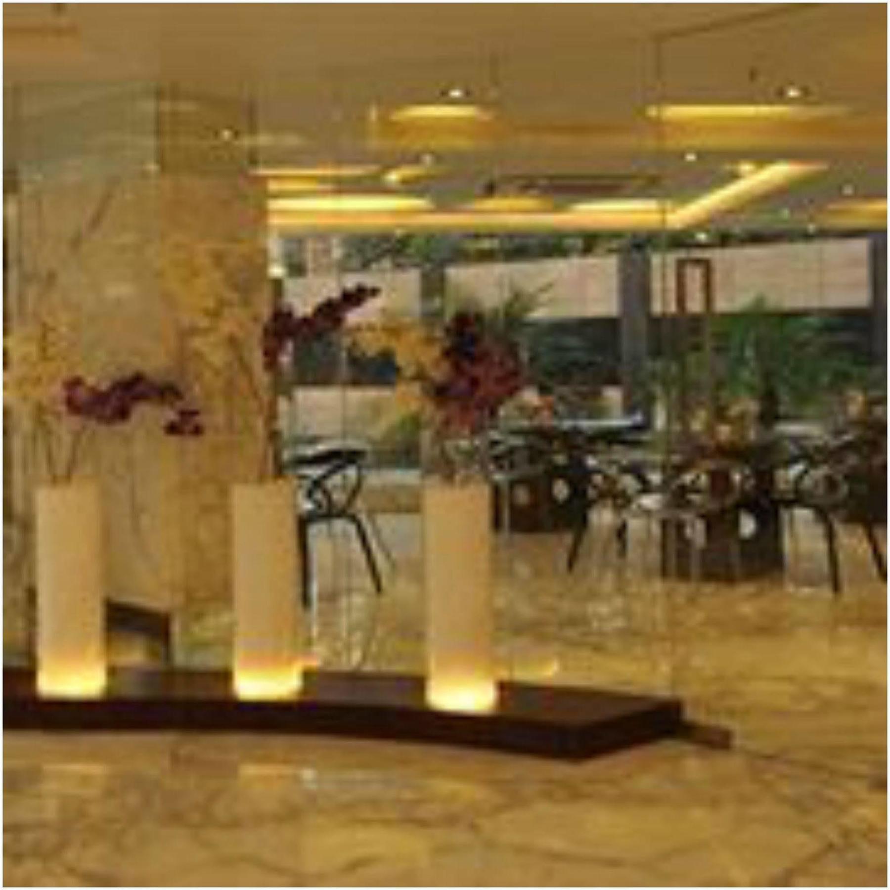 Kempton Hotel Calcutá Exterior foto