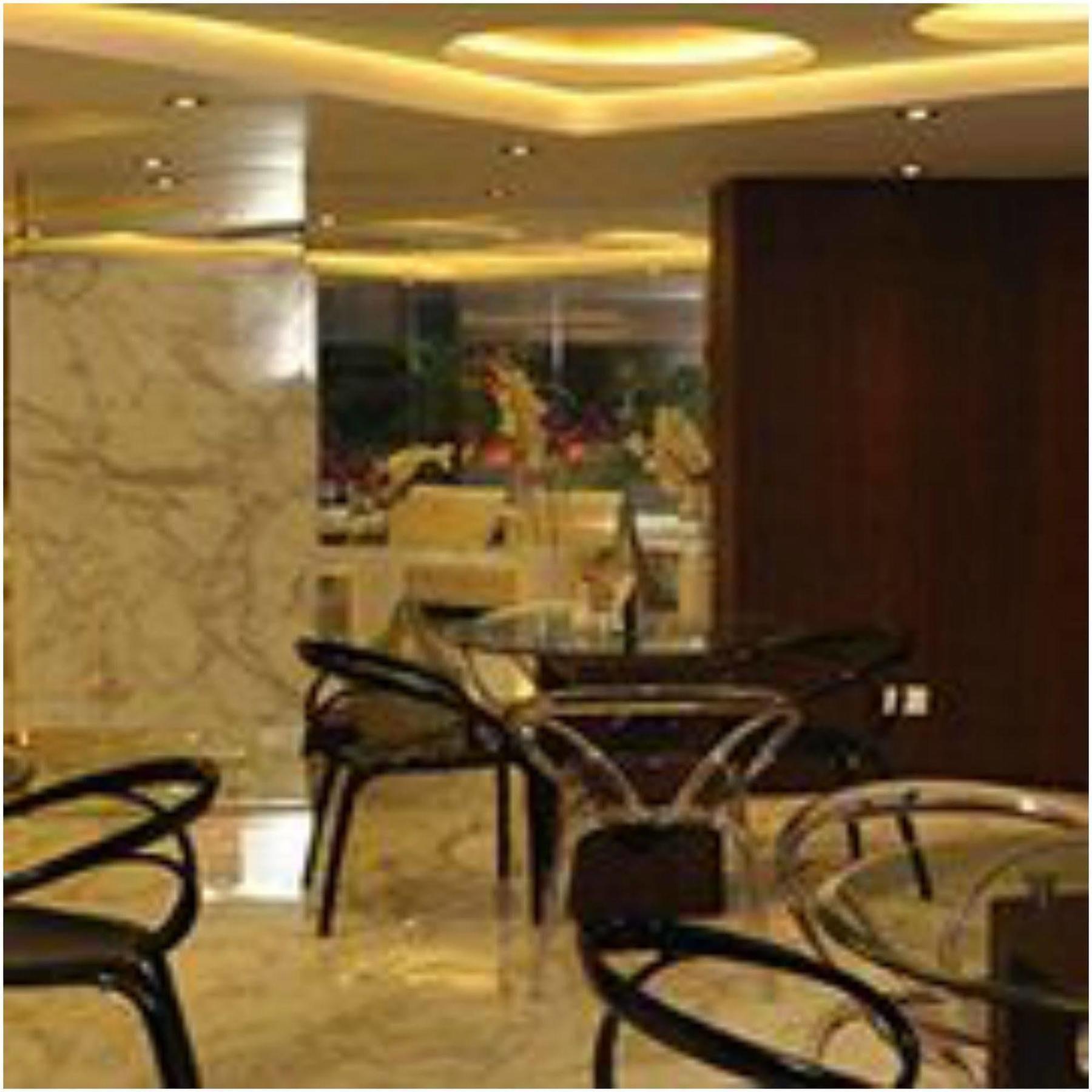 Kempton Hotel Calcutá Exterior foto